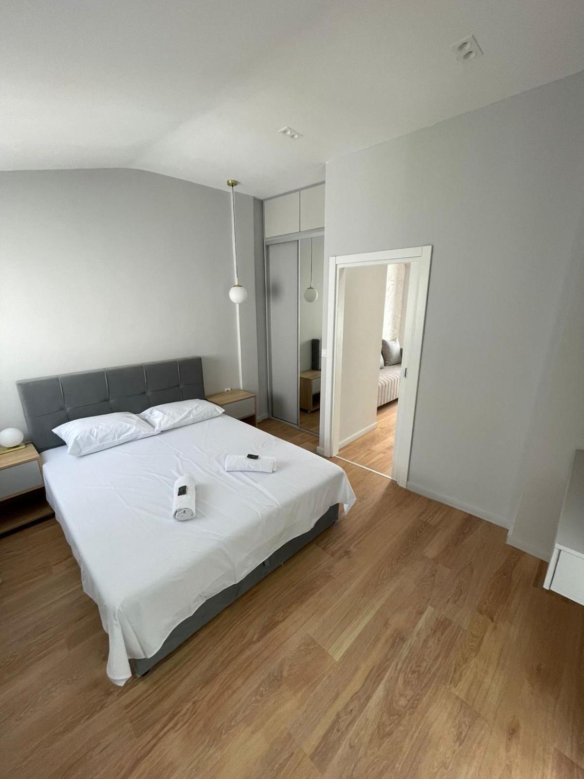 Lungomare Apartments Petrovac Zewnętrze zdjęcie